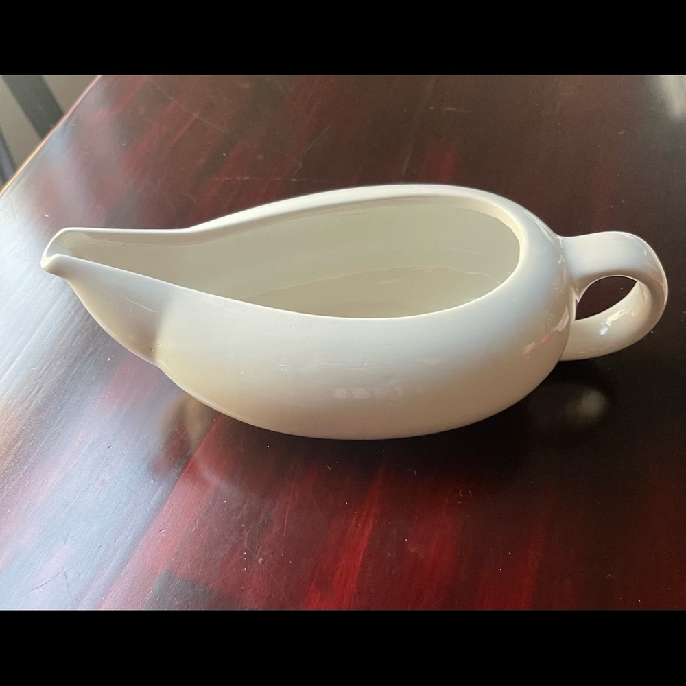 Home Style Cream Gravy Boat